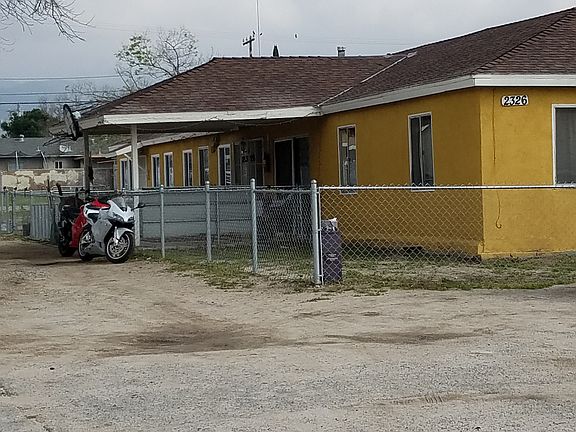 2nd image of 2326 3rd Ave