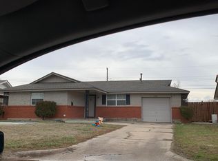 932 SW 1st St, Moore, OK 73160