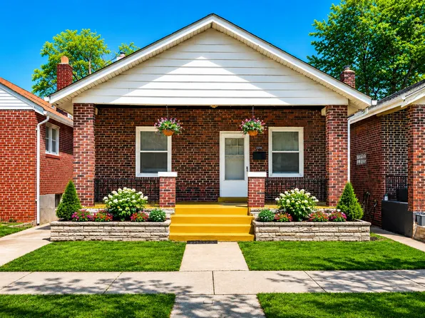 2230 Richert Pl, Saint Louis, MO 63143