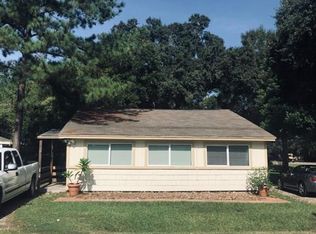 4906 Charles St, Seabrook, TX 77586