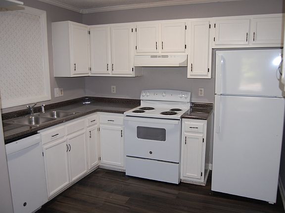 4th image of 3999 Wild Cherry Ct