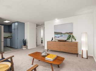 502 Captain Cook Ave APT 301, Honolulu, HI 96813