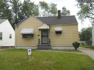 4373 Ingleside Rd, Warrensville Heights, OH 44128