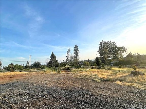 3rd image of 3967 Neal Rd