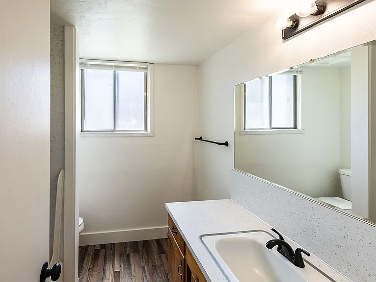 D1420AV — Photo 22