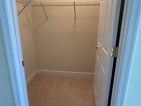 2nd image of 7065 Heritage Hunt Dr APT 212
