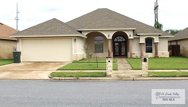 1st image of 718 Hawthorne Ln