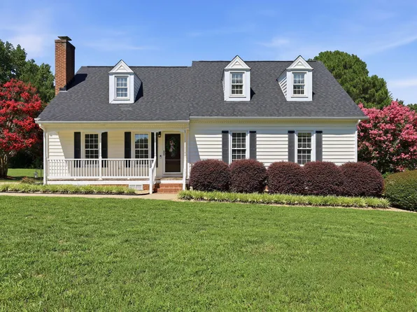1424 Raybon Dr, Wendell, NC 27591