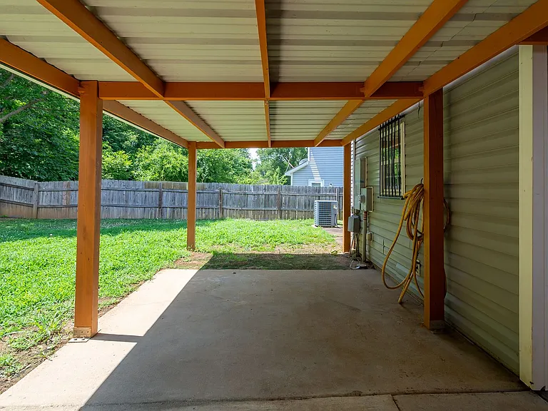 1053 Brianna Way — Photo 6