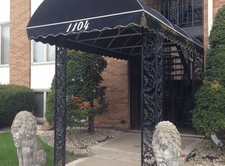 1104 169th St APT 3, Hammond, IN 46324