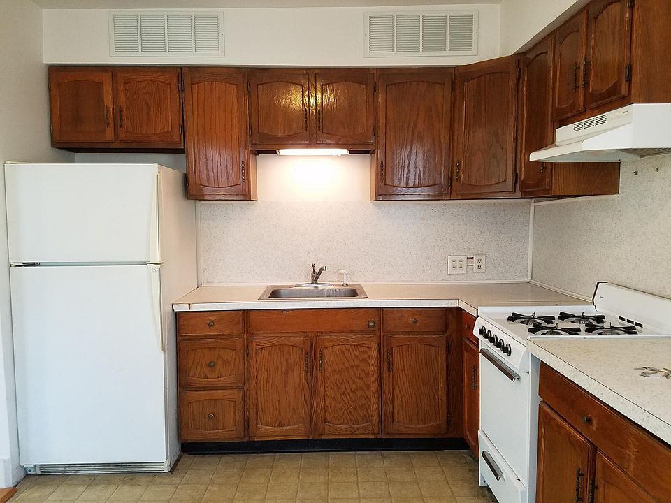 1st image of 106 Caroline St