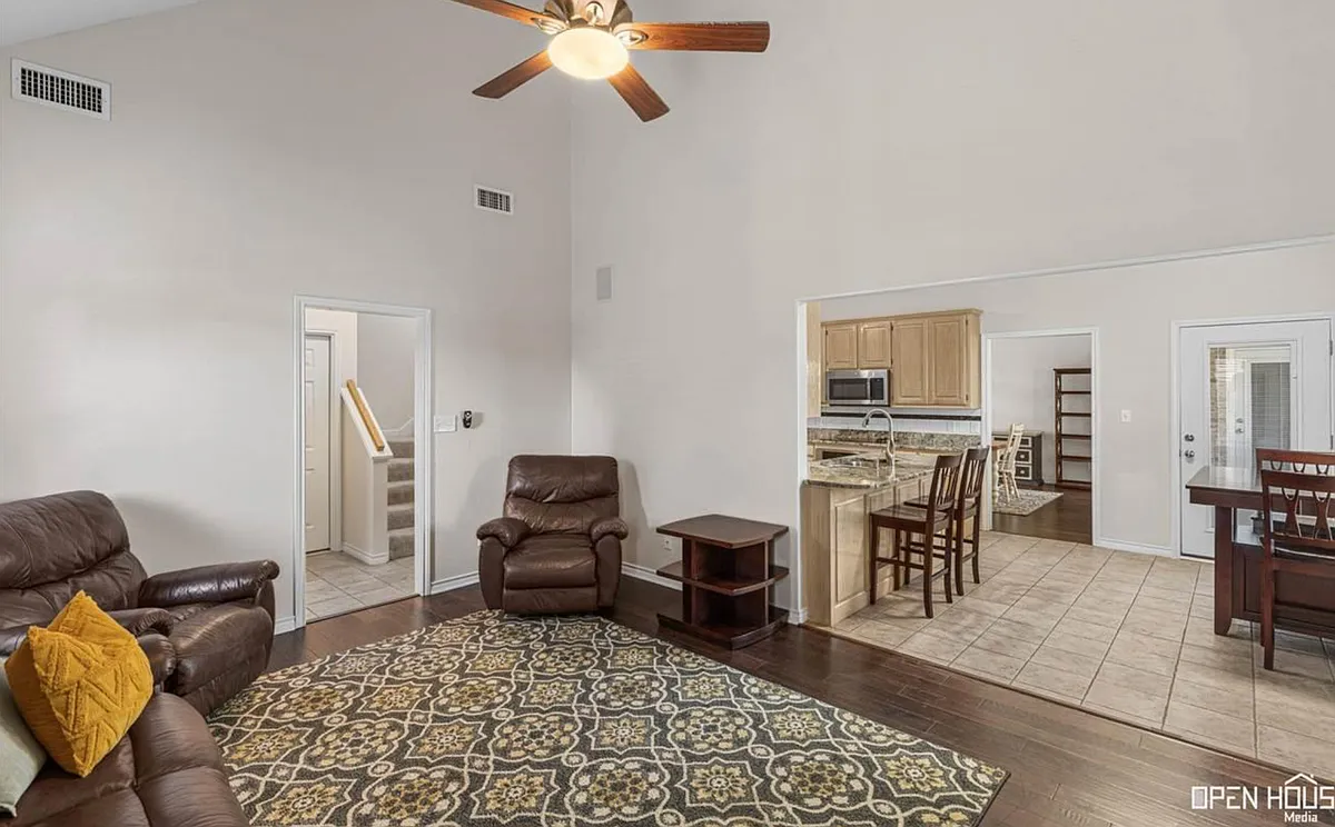 Building Photo - 3506 Rugby Ln