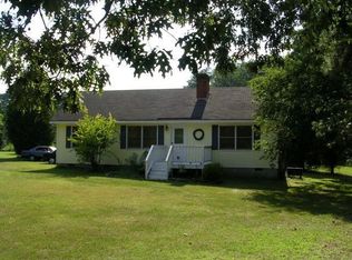 249 Woodas Creek Rd, Mathews, VA 23109