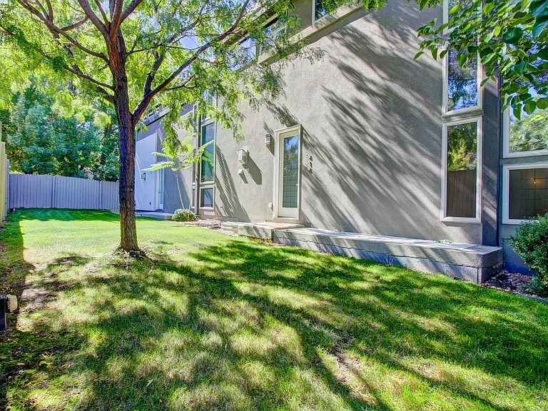 414 N Harrison St — Photo 42