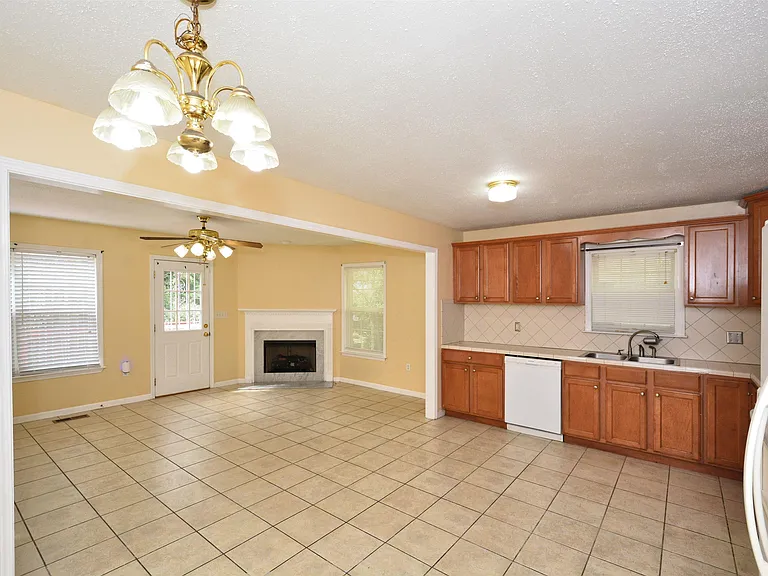 17211721 Maralyn Dr — Photo 10