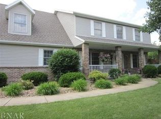 19524 Mallingham Way, Bloomington, IL 61705