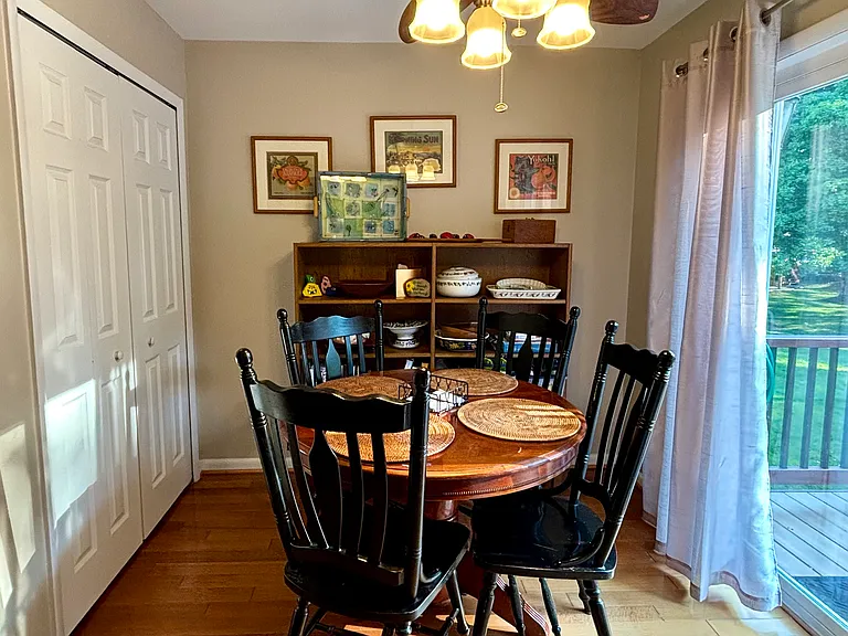 6922 Copperbend Ln — Photo 10