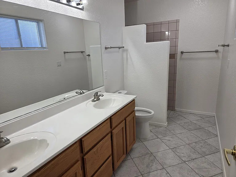 3212 Silversmith Dr — Photo 5