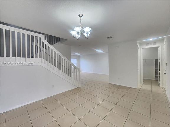 5th image of 641 NE 191st Ter