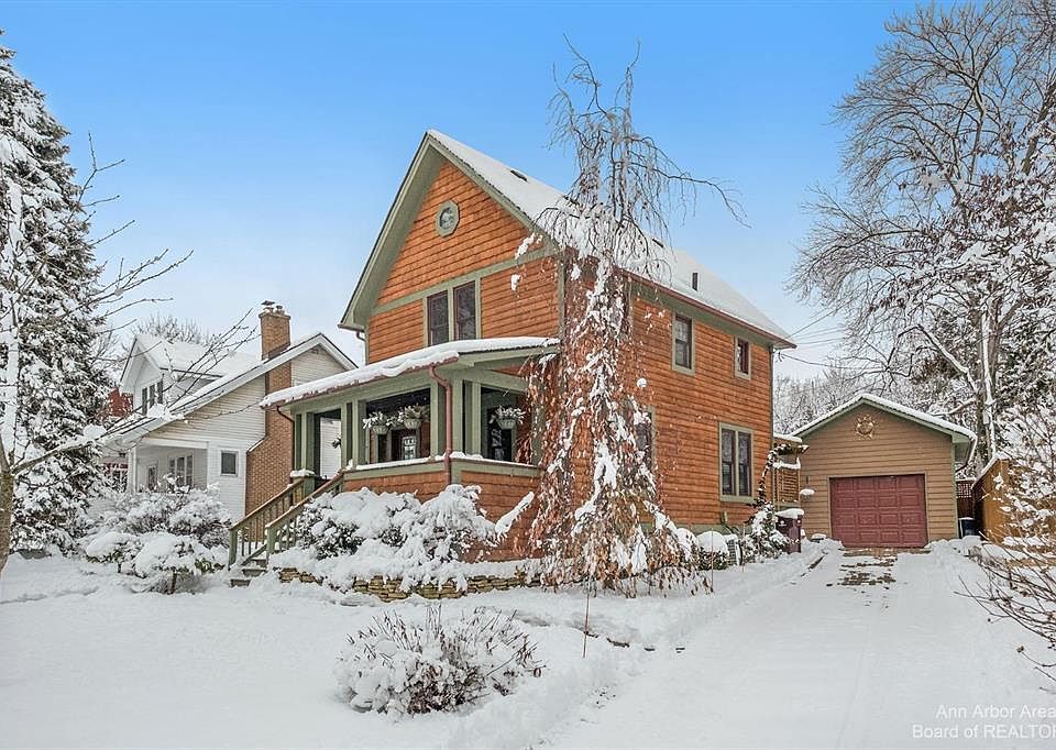 1st image of 416 Soule Blvd