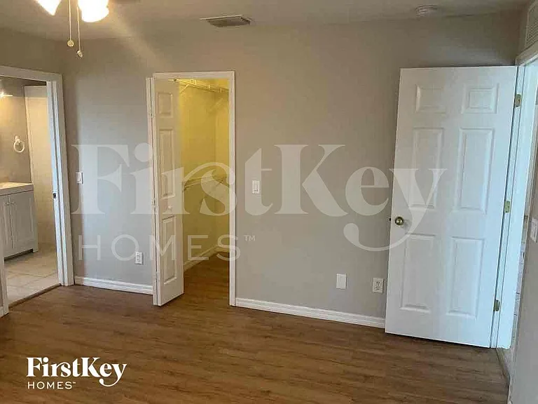 1822 NW Embers Ter — Photo 13
