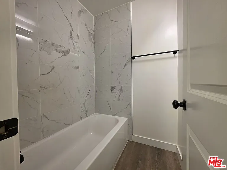1743 9th St #1 — Photo 35