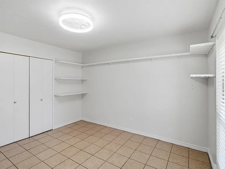 3709 Yaupon Dr — Photo 13