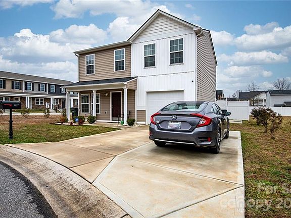 3rd image of 3977 Newhall Dr NW