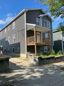 67 Dover St, Providence, RI, 02909