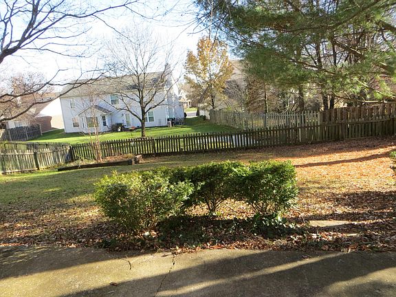 2nd image of 2057 Blackhorse Ln