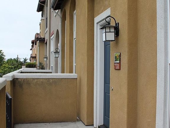 3rd image of 730 Mariposa Cir