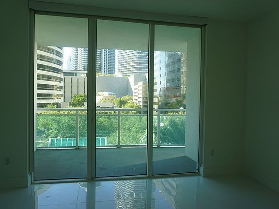 2nd image of 950 Brickell Bay Dr APT 400