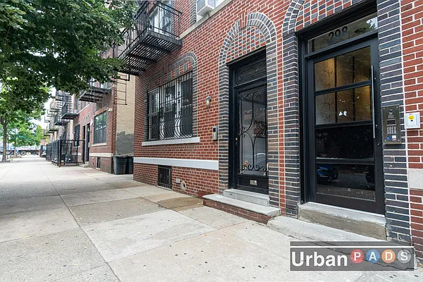 Rented by Urban Pads | media 22