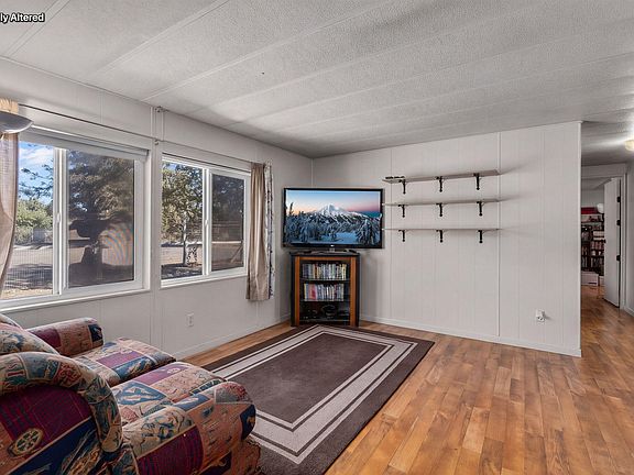 4th image of 5398 SE Coyote Ln