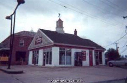 2nd image of 98 N 4th St