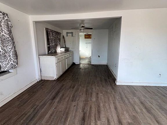 2nd image of 618 W Polk St