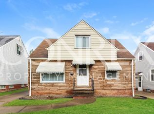 15401 Maplewood Ave, Maple Heights, OH 44137