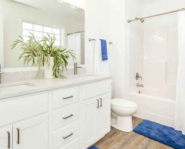824 Cathy Dr W — Photo 11