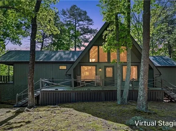 114 Cherokee Dr S, Waleska, GA 30183