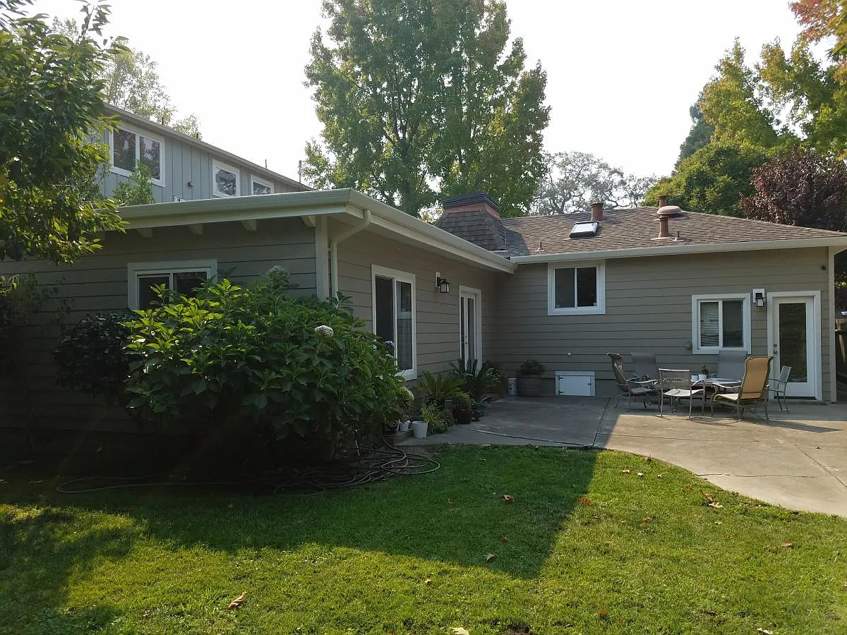 12 Meadow Dr photo 1
