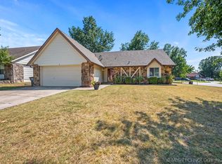 2998 W 66th St, Tulsa, OK 74132