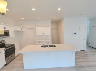 4856 E Lake Corner Dr, Eagle Mountain, UT 84005