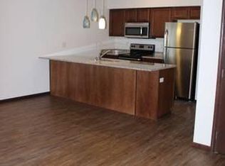 1032 Newton Rd APT 1, Iowa City, IA 52246