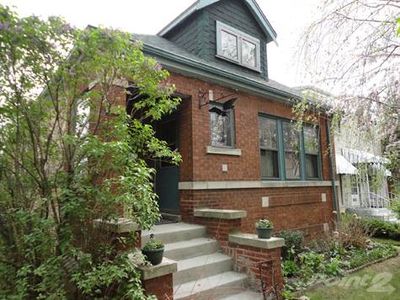 2206 Emerson St, Evanston, IL, 60201