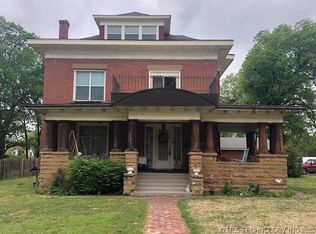 302 S McQuarrie Ave, Wagoner, OK 74467