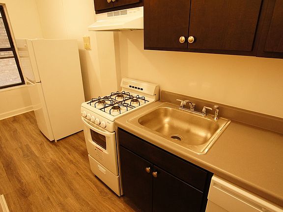 5th image of 5417 N Kenmore Ave APT 208