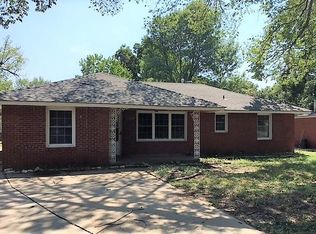 1417 McGraw Dr, Ponca City, OK 74601