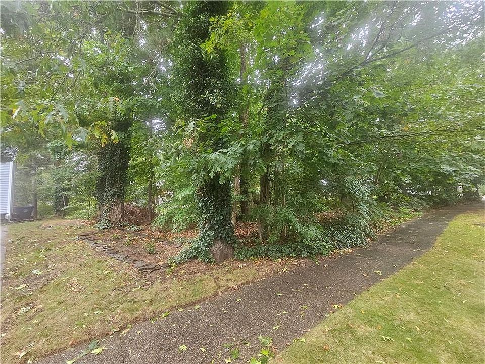2nd image of 28 Morra Way