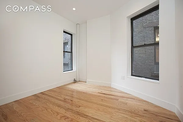 Rented by Compass | media 18