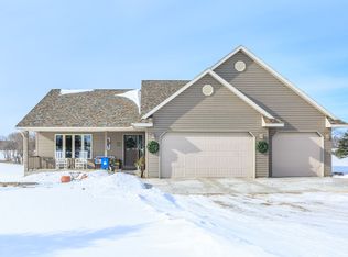 255 250th St, Osceola, WI 54020
